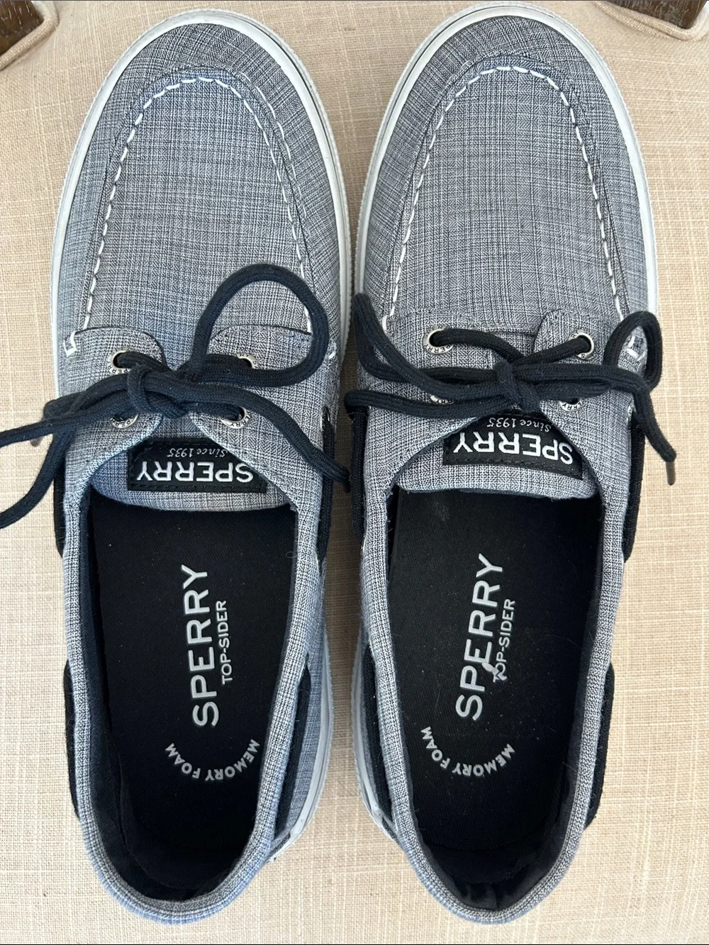 Sperry Men’s Gray Canvas Boat Shoes with Black Laces - Size 9.5
